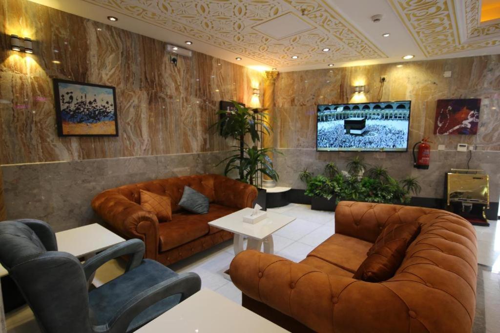 אל-מדינה M Platinum Hotel מראה חיצוני תמונה