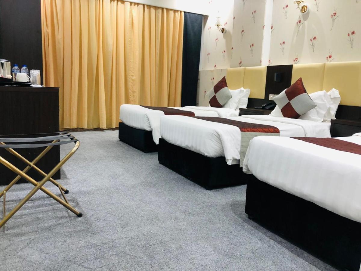 אל-מדינה M Platinum Hotel מראה חיצוני תמונה