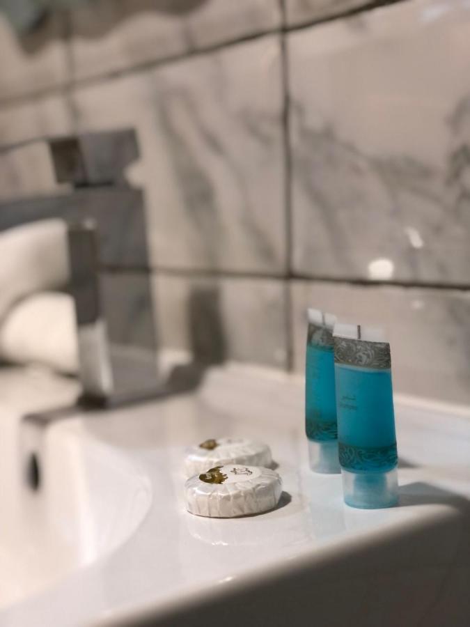 אל-מדינה M Platinum Hotel מראה חיצוני תמונה